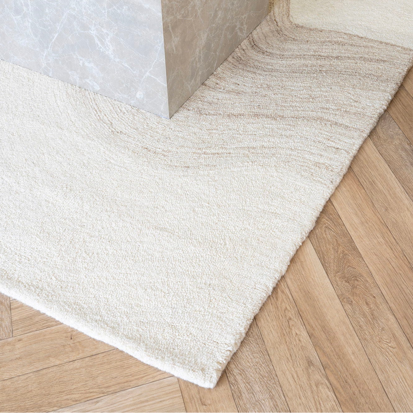 Aila 160x230cm wool rug – Light brown & Ivory